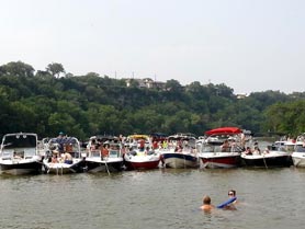 Party cove at Lake Austin