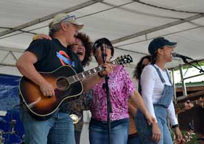 Music in the park with Terry Hendrix