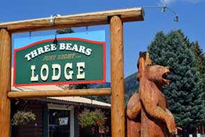 Lodging in Red River