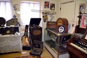 Exhibit at the Crockett Country Museum